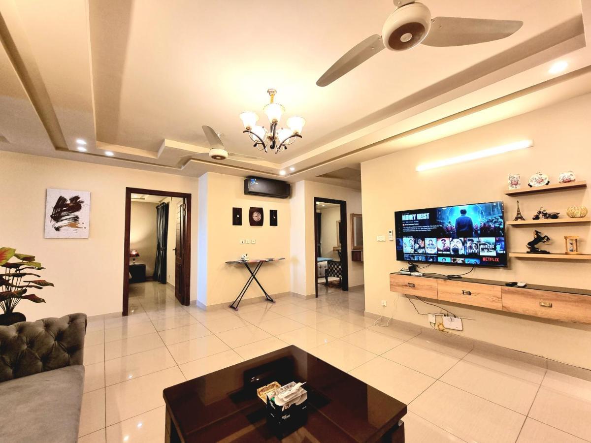 The Millenial Apartments & Suites Bahria Town Rawalpindi Exteriör bild