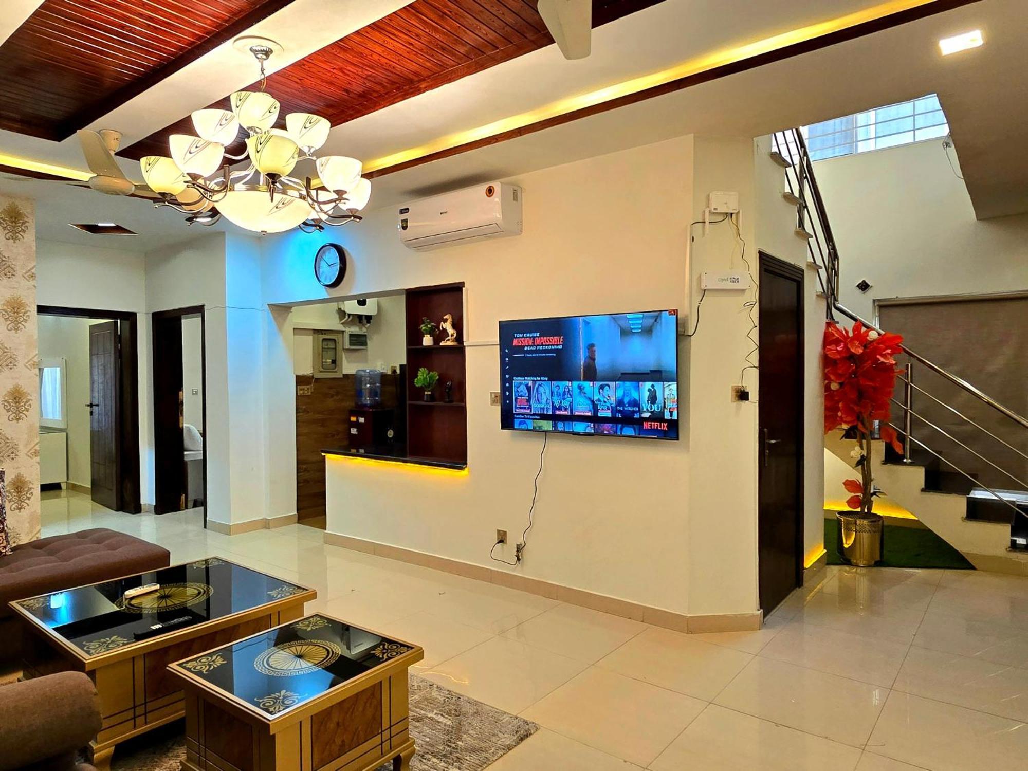 The Millenial Apartments & Suites Bahria Town Rawalpindi Exteriör bild